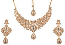 NEW! Touchstone Indian Bollywood Charming Look Fine Filigree Sparkling Rhinestones Designer Jewelry Necklace Set In Gold Tone For Women.