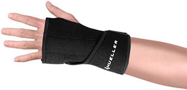 Mueller Reversible Wrist Brace