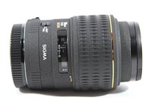 Sigma 105mm F2.8 EX Macro Lens for Canon SLR Cameras