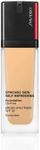 Shiseido Synchro Skin Self-Refreshing Foundation SPF 30, 250 Sand - Medium, Buildable Coverage + 24-Hour Wear - Waterproof & Transfer Resistant - Non-Comedogenic