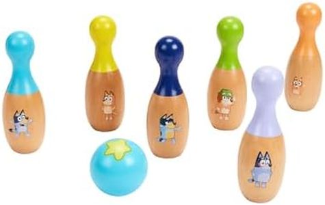 BLUEY – Wooden Bowling “Skittles” Set, Indoor & Outdoor Bowling Play, 6 Pins and 1 Bowling Ball – FSC Certified for Children 3 Years and Up