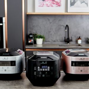 Yum Asia Bamboo Rice Cooker 1.5L – Black