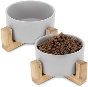 Navaris Lot 2X Bol en Céramique - Gamelle pour Chat Chiot 550 ML avec Support en Bambou - Set 2X Gamelle Surélevée avec Socle - Design Danois