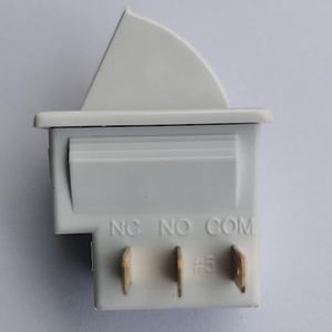 W11396033，3 pin refrigerator door light switch Fits Whirlpool Kenmore Kitchenaid Amana Maytag replacement AP6973145, 12002646