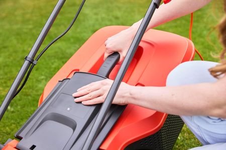 Flymo Speedi-Mo 360C Electric Lawn Mower – Lightweight, 36cm Cutting Width