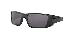 Oakley Men's OO9096 Fuel Cell Rectangular Sunglasses, Matte Black/Grey Polarized, 60 mm