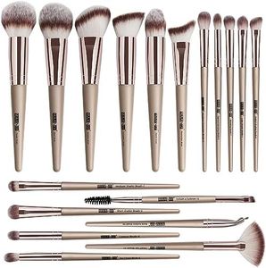 Make-up Brushes 18 Pieces Premium Synthetic Champagne Gold Makeup Brush Set Professional Makeup Brush for Blending Foundation Face Powder Blush Concealer Eye Makeup Brush Set