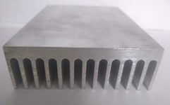 POWER AUDIO AMPLIFIER ALUMINIUM HEAT SINK 300MM (L) X 97MM(W) X 33MM(H)
