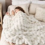 Bedsure Faux Fur Blanket,White Bubble Blanket, Fluffy Fuzzy Blankets for Bed, Cozy Soft Plush Throw Blanket for Couch, Thick and Warm Shaggy Blankets for Winter, Throw XL（50"x70"）