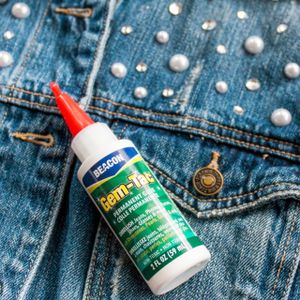 Beacon Gem-Tac Clear Adhesive Glue, 118ml – Multi-Purpose Craft Bond