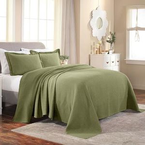 SUPERIOR Jacquard Matelasse Fleur De Lis 100% Cotton Medallion 3-Piece Bedspread Set - Twin, Sage