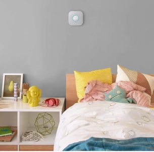 Google Nest Protect Smoke Alarm – Smart Wireless Smoke & CO Detector