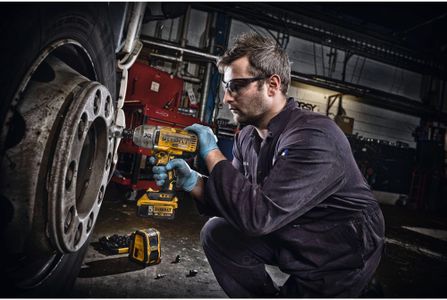 DEWALT 18V XR Impact Wrench – Cordless Power Tool