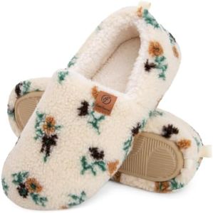 EverFoams Women’s Soft Curly Slippers Memory Foam Ivory Floral,5-6 US | Gift-ready, Wool-like, Warm Polar Fleece Lining, Non-Slip, Indoor Cozy Loafer, Fall Winter Slippers, Machine Washable
