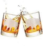 Greenline Goods Buffalo Etched Whiskey Glasses – 11 oz Set of 2 Buffalo Cocktail Glass - Old Fashioned Bar Set, Crystal Whiskey Glasses, Decor Cocktail Cabin Glasses Set - Buffalo Bourbon Glasses