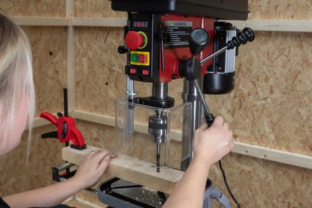 LUMBER JACK Pillar Drill Press – Variable Speed, 16mm Chuck, LED Display, 550W, Cast Iron Table, Laser & Worklight