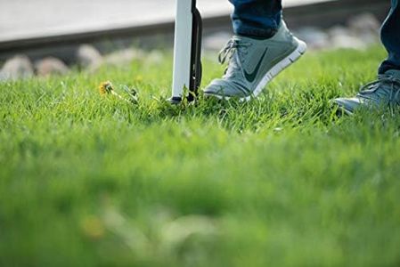 Fiskars Light Weed Puller – 90cm Stainless Steel, Black/White Handle