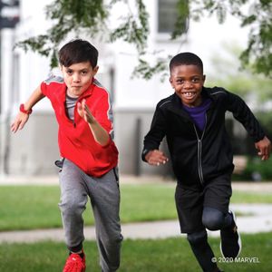 Garmin vívofit Jr.3 Kids Fitness Tracker – Black Panther Edition