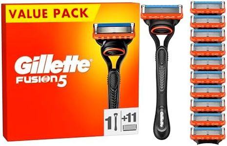 Gillette Fusion 5 Rasoio Uomo, 1 Rasoio a Mano Libera, 11 Lamette da Barba da 5 Lame, Rasatura Confortevole, Manico Ergonomico con Rifinitore di Precisione, Fino a 1 Mese di Rasatura con 1 Lametta