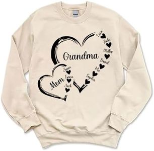 NAZENTI Personalized Mom Grandma And Grandkids Hearts Gift For Grandma Sweatshirt, Grandma Sweatshirt, Mom Sweatshirt, Custom Mom Shirt, Grandma Sweatshirts For Women, Birthday Gift For Mom, Grandma