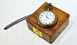 World Of Vintage Antique Look Brass Analog Ship Pocket Watch with Wooden Box (Clear, Brown, 2 inch)