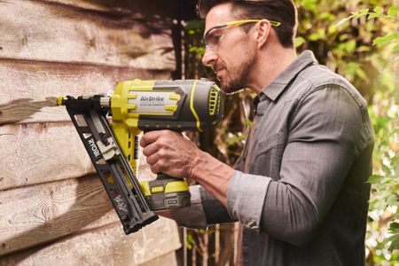 RYOBI 18V 15 Gauge Cordless Nailer – Battery Powered Tool