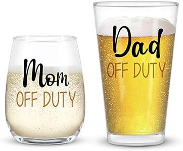 Futtumy Dad and Mom Gift Set, Dad & Mom off Duty Beer Glass and Stemless Wine Glass Combo for Dad Mom New Parents, Funny Gift for Father’s Day Mother’s Day Christmas Birthday Daily Use Baby Shower