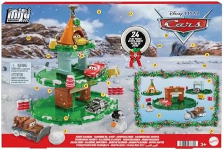 Mattel Disney Pixar Cars Calendario de Adviento, Caja con 24 sorpresas Que Incluye 4 Mini Coches de Juguete, 1 Pista apilable y Accesorios, Regalo para niños y niñas +3 años, HXT34