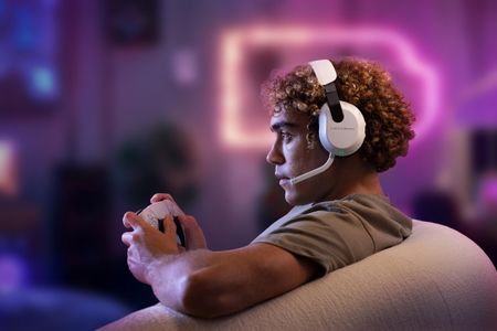 Turtle Beach Stealth 600 Wireless Gaming Headset – White