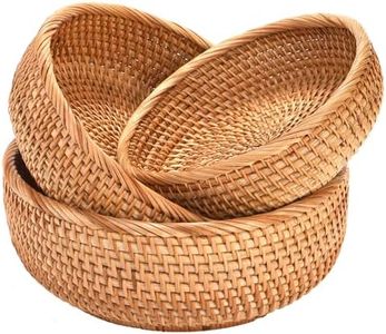 Jucoan 3 Pack Round Rattan Fruits Bread Baskets, Vintage Hand-woven Wicker Fruit Serving Baskets Bowls for Candy, Snack, Keys, Kitchen Countertop, 3 Size