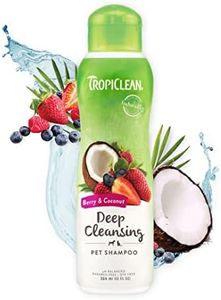 TropiClean Shampooing pour Chiens et Chats, nettoie et hydrate en profondeur, à base d’ingrédients naturels - Baies et Noix de Coco, 355 ml
