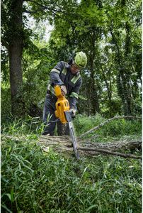 DEWALT 54V Cordless Chainsaw, 50cm Bar – Powerful Electric Saw