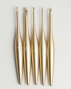 Furls Gold Crochet Hook 5mm – Ergonomic Metal Knitting Tool