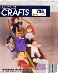 McCall's 746 Crafts Sewing Pattern Soft Sculpture Doll Clothes Wardrobe