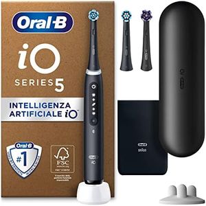 Oral-B Spazzolino Elettrico Ricaricabile iO 5N, Sensore di Pressione, Intelligenza Artificiale, 5 Modalità di Spazzolamento, 3 Testine, 1 Spazzolino, 1 Custodia da Viaggio, Nero, Idea Regalo