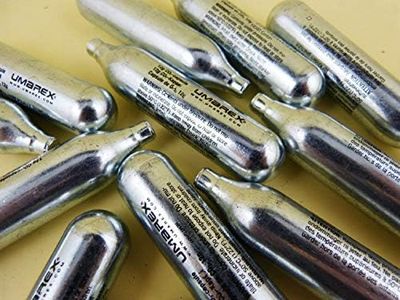 50 x 12g capsules de CO2 pour airsoft , paintball, pistolets à air ou carabines à air comprimé