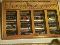 Hot Wheels - Treasure Hunt 1998 - Limited Edition (1 of only 5000) - Series IV Anniversary Set. Includes all 12 Hot Wheels Treasure Hunt vehicles from 1998 in a special design Hot Wheels Treasure Hunt 1998 graphical display carrying case/box