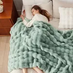 Bedsure Faux Fur Blanket, Green Soft and Fluffy Blanket, Fuzzy Cozy Plush Bubble Blanket for Couch, Sofa and Bed, Thick and Warm Blanket, Luxury Throw Blanket 50x70 inches