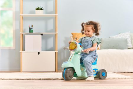 VTech 2-in-1 Ride-On Scooter – Blue