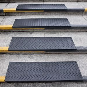 Spurtar Rubber Stair Treads 29.69" x 9.84" 5Pack, Outdoor Stair Treads Non-Slip for Wooden Steps with Nosing for Concrete Marble Tile Metal Steps, Black
