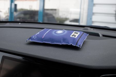 UKB4C Car Dehumidifier 2-Pack – 350g Moisture Absorber Bags
