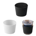 OBYJCA Coffee Cup Sleeve, 2Pcs Black and White Silicone Cup Covers for Drinks Heat-Resistant Silicone Nonslip Coffee Cup Sleeve Reusable Glass Bottle Mug Cup Sleeve Protector Cover