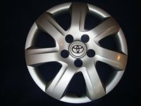 TOYOTA Genuine (42602-06050) 16" Wheel Cover