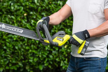 Ryobi 18V ONE+ Cordless Hedge Trimmer, 55cm Blade – Bare Tool
