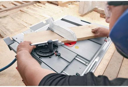 Bosch Professional Table Saw – GTS 10 XC, High Precision Cutting