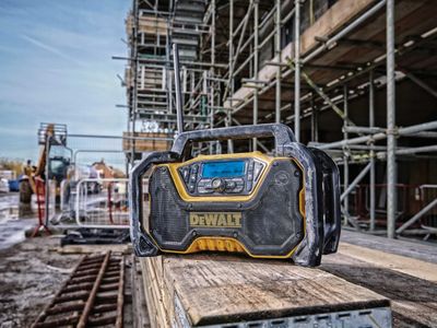 Dewalt Bluetooth Jobsite Radio 240V – Portable Worksite Speaker