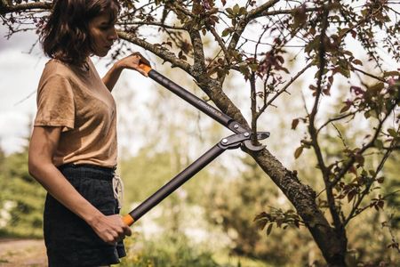 Fiskars PowerGear II Bypass Lopper – Non-Stick Steel, 70cm, 5cm Cut