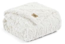 UGG 10483 Adalee Soft Faux Fur Reversible Accent Throw Blanket Luxury Cozy Fluffy Fuzzy Hotel Style Boho Home Decor Soft Luxurious Blankets for Couch, 178 x 127-cm, Natural