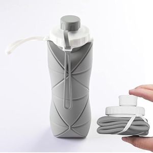 Collapsible Water Bottle, 600 ml Silicone Foldable Water Bottles For Travel, Easy-To-Carry Design And Bottle Cap with Safety Rope,for Hiking Gym Camping Sports Travel (Grey)