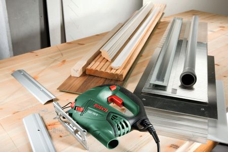 Bosch PST 700 E Jigsaw – Compact Electric Saw for Wood & Metal